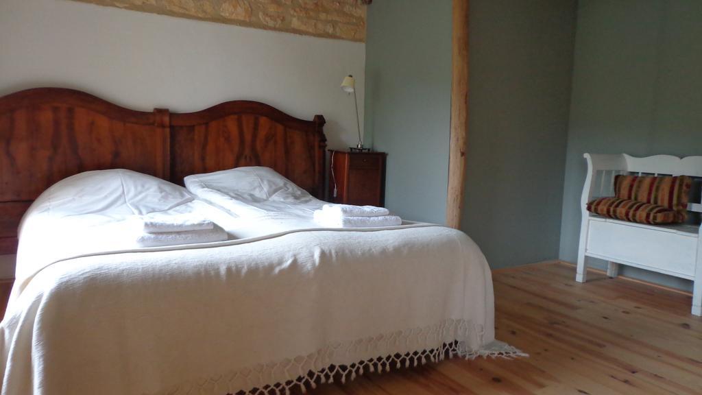 Maison Frankrijk Couloutre Room photo